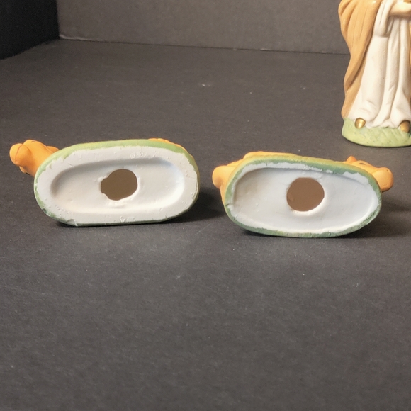 🎄PORCELAIN NATIVITY⭐ - Picture 5 of 16